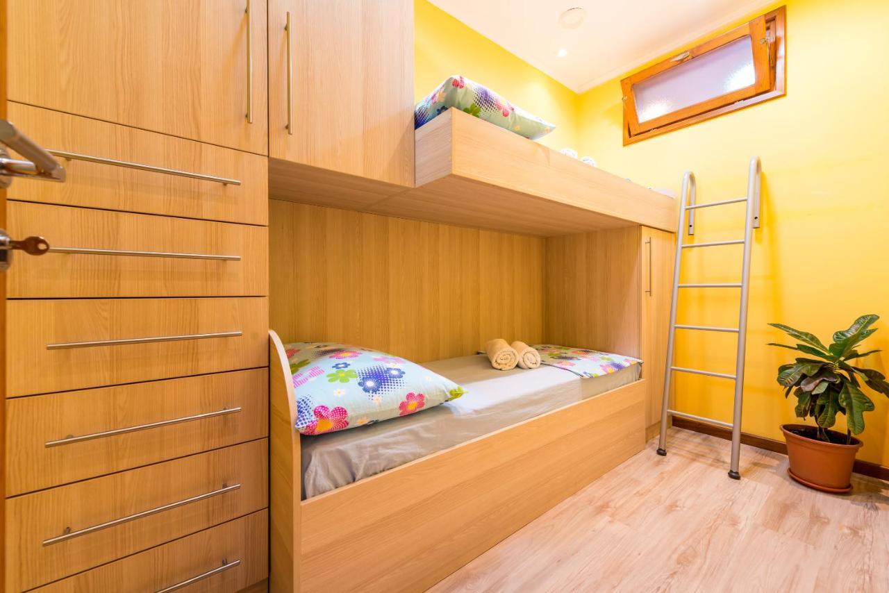 Anna Apartment